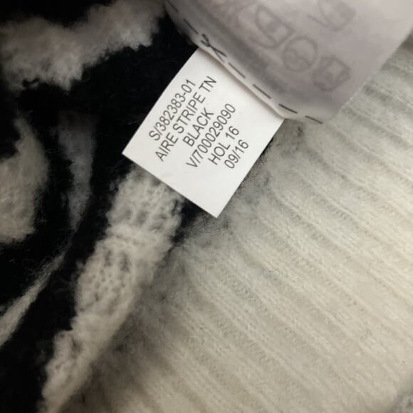 Banana Republic Filpucci Italian Black/White Striped Wool Blend Sweater Size M - Picture 8 of 12